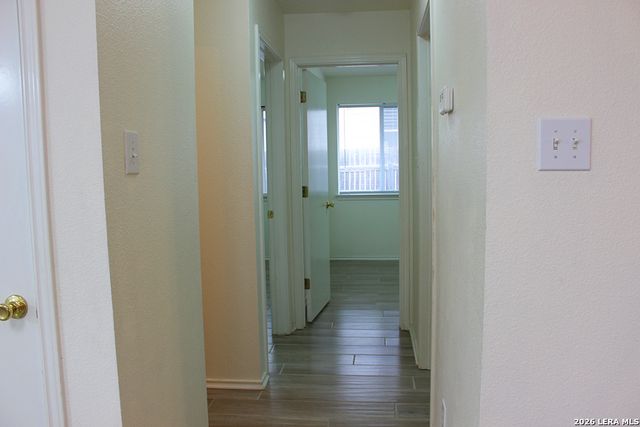 9354 Bartlett, San Antonio, TX 78250