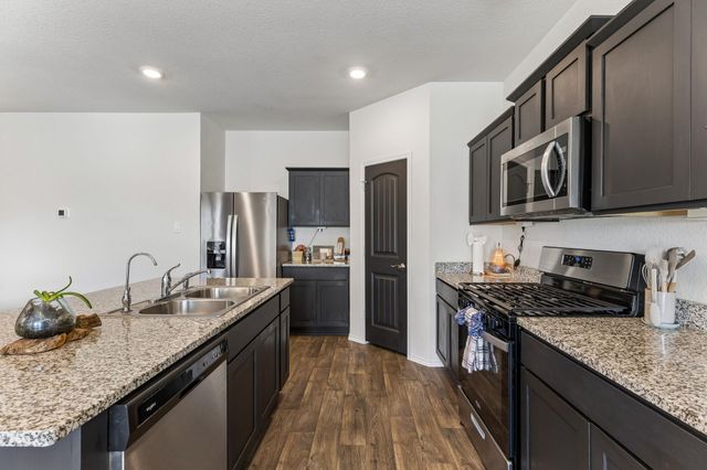 343 Sickle LOOP, Kyle, TX 78640