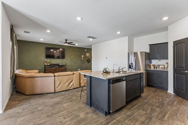 343 Sickle LOOP, Kyle, TX 78640
