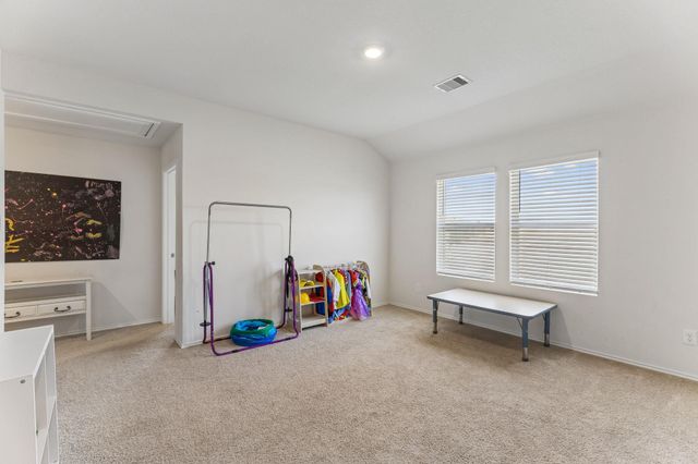 343 Sickle LOOP, Kyle, TX 78640