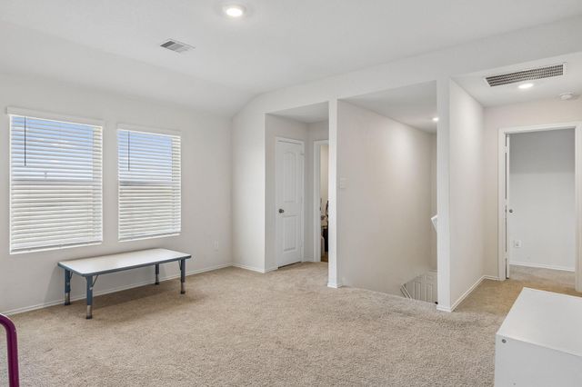 343 Sickle LOOP, Kyle, TX 78640