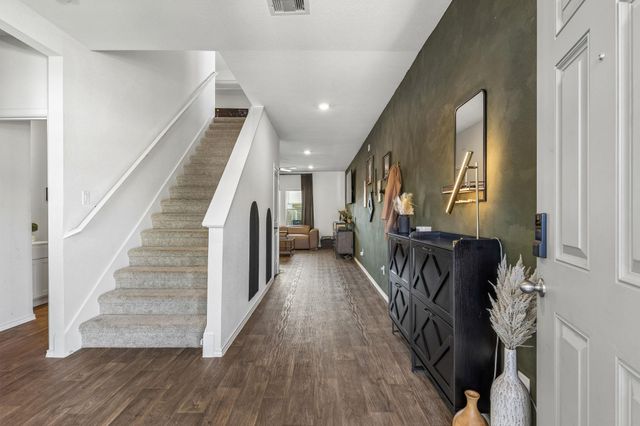 343 Sickle LOOP, Kyle, TX 78640
