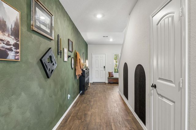343 Sickle LOOP, Kyle, TX 78640