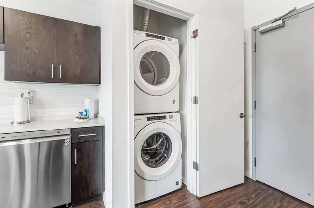 920 South St Apt 220, Nashville, TN 37203