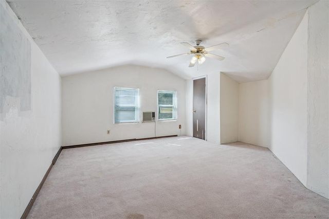 200 N Cedar Mountain Avenue, Edmond, OK 73034