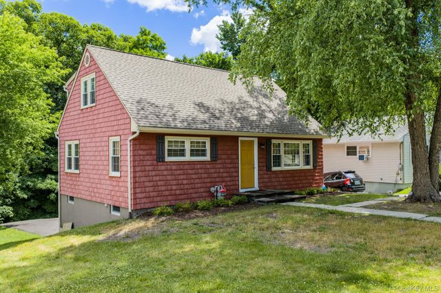24 Mountain Avenue, Middletown, NY 10940