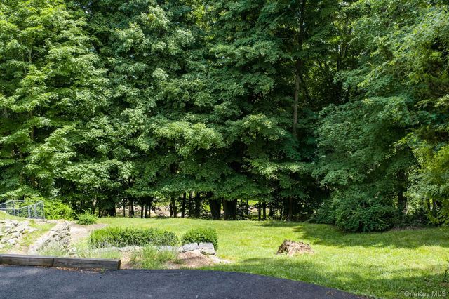 24 Mountain Avenue, Middletown, NY 10940