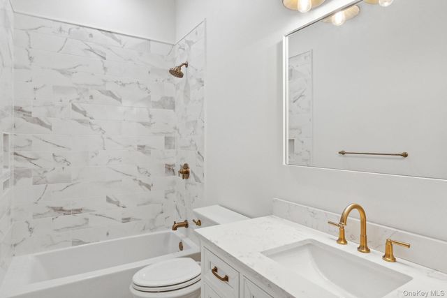 9 Lincoln Street, Sag Harbor, NY 11963