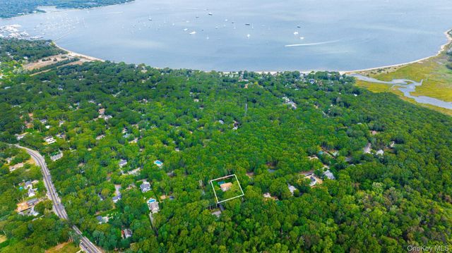 9 Lincoln Street, Sag Harbor, NY 11963