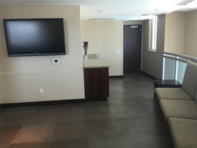 60 SW 13th Street 2519, Miami, FL 33130