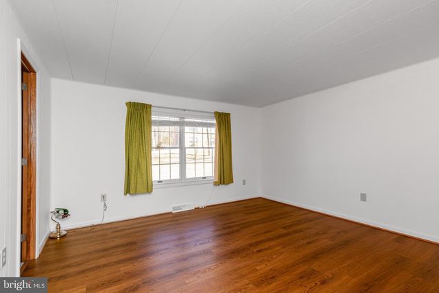 921 PALMER RD, Fort Washington, MD 20744