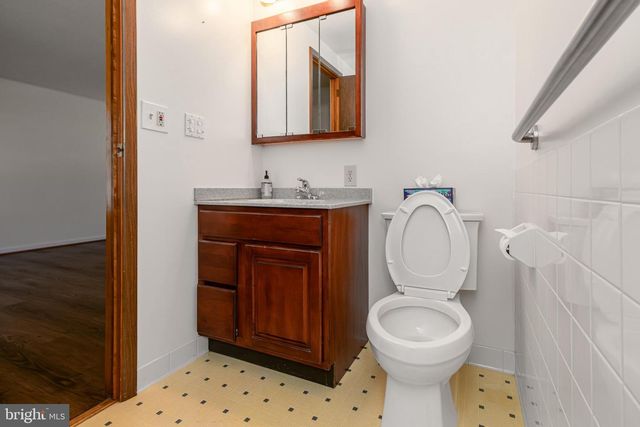 921 PALMER RD, Fort Washington, MD 20744