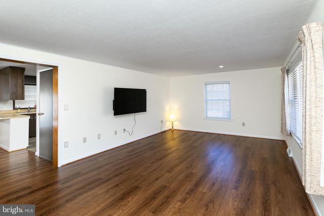 921 PALMER RD, Fort Washington, MD 20744