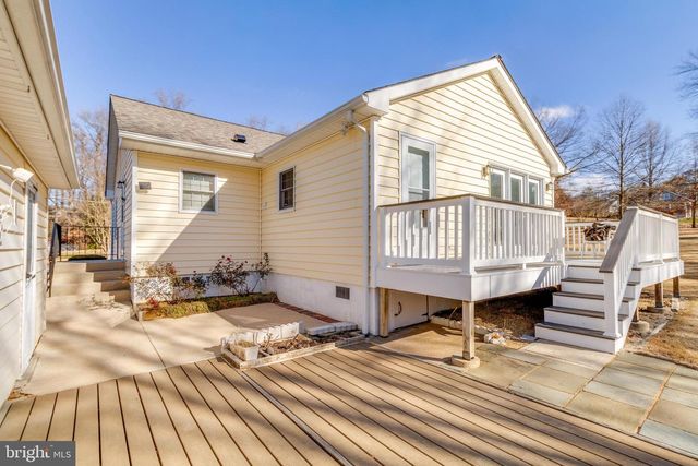 921 PALMER RD, Fort Washington, MD 20744