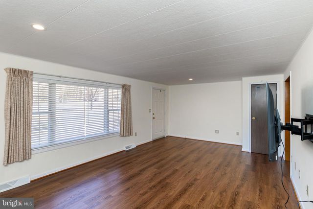 921 PALMER RD, Fort Washington, MD 20744