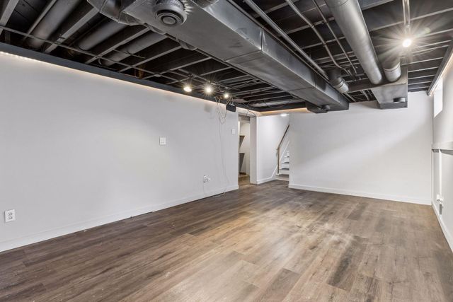 164 Wyoming Street E, Saint Paul, MN 55107