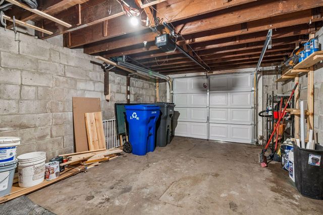 164 Wyoming Street E, Saint Paul, MN 55107