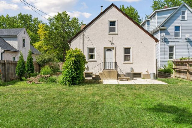 164 Wyoming Street E, Saint Paul, MN 55107