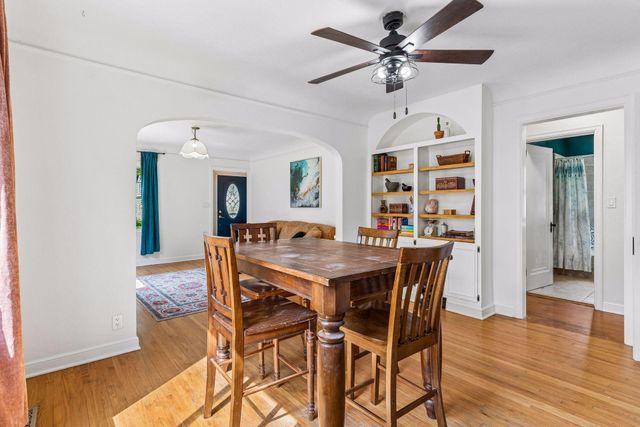 164 Wyoming Street E, Saint Paul, MN 55107