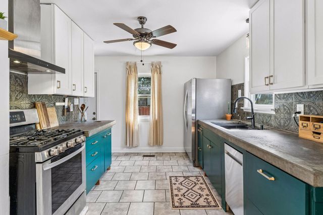 164 Wyoming Street E, Saint Paul, MN 55107