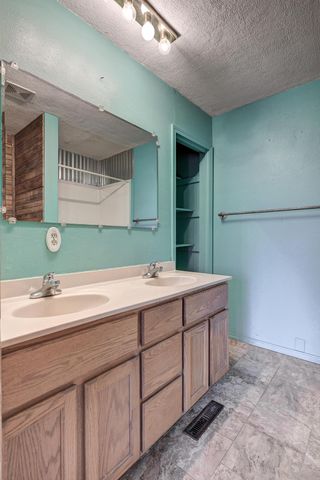 4319 South Duquesne Road, Joplin, MO 64804