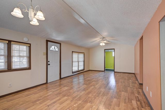 4319 South Duquesne Road, Joplin, MO 64804