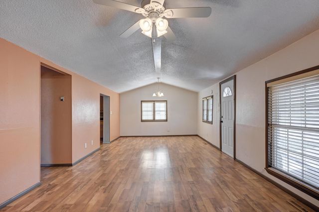 4319 South Duquesne Road, Joplin, MO 64804