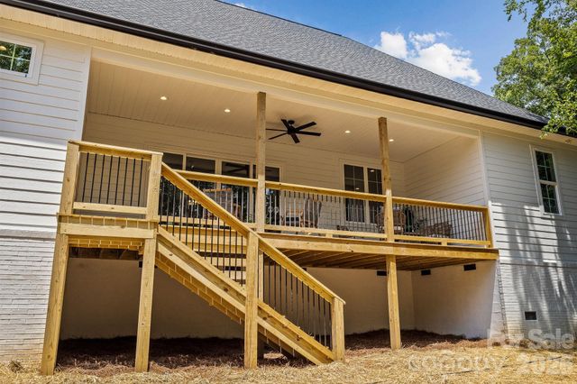 436 Riddle Mill Road, Clover, SC 29710