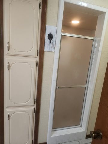 112 NE 48th St, Lawton, OK 73507