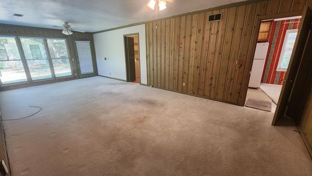 2820 E Lindsay, Columbus, GA 31907