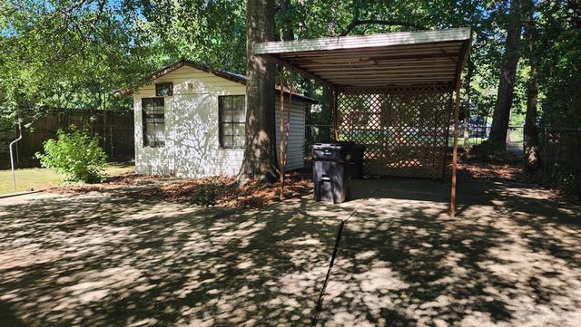 2820 E Lindsay, Columbus, GA 31907