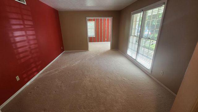 2820 E Lindsay, Columbus, GA 31907