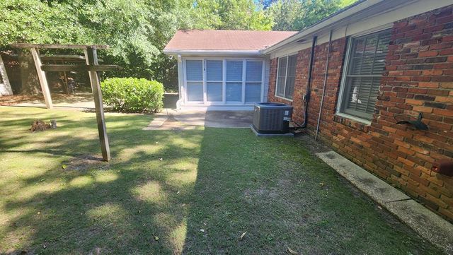 2820 E Lindsay, Columbus, GA 31907