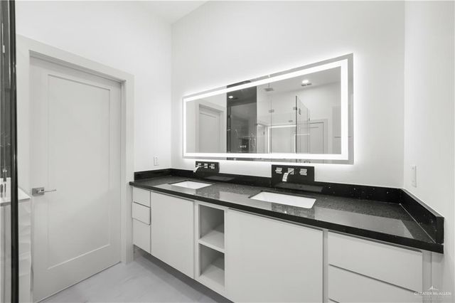 1716 Trophy Drive, Edinburg, TX 78542