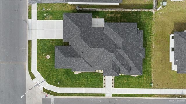 1716 Trophy Drive, Edinburg, TX 78542