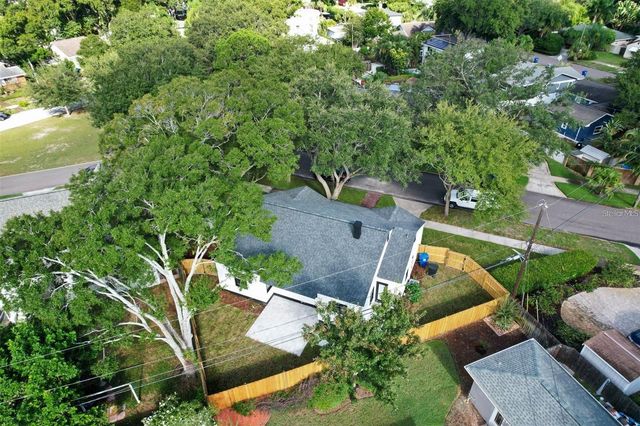 1224 GREENWOOD AVENUE N, St Petersburg, FL 33704