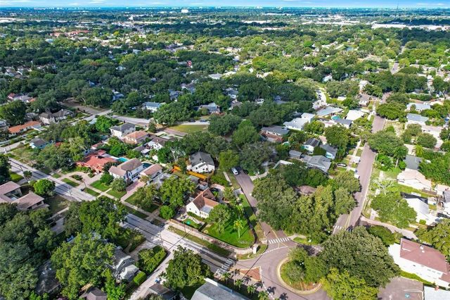 1224 GREENWOOD AVENUE N, St Petersburg, FL 33704