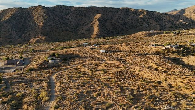 49680 Oskar Lane, Morongo Valley, CA 92256