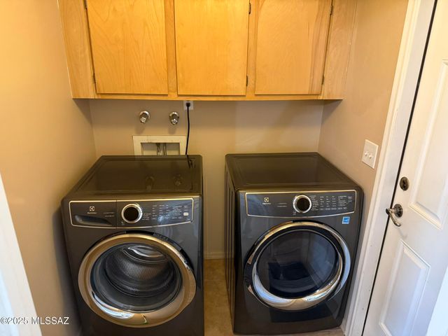 1450 S Corsica Place, Tucson, AZ 85748