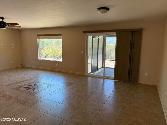 1450 S Corsica Place, Tucson, AZ 85748