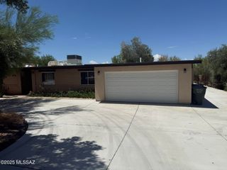 1450 S Corsica Place, Tucson, AZ 85748