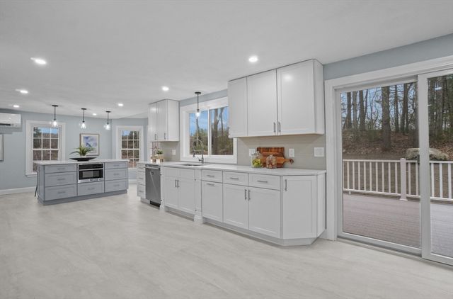 260 Summer St, Walpole, MA 02071