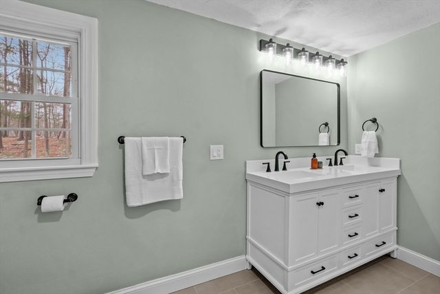 260 Summer St, Walpole, MA 02071