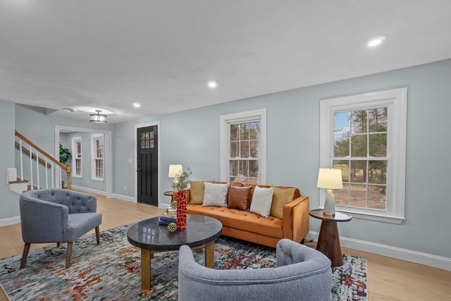 260 Summer St, Walpole, MA 02071