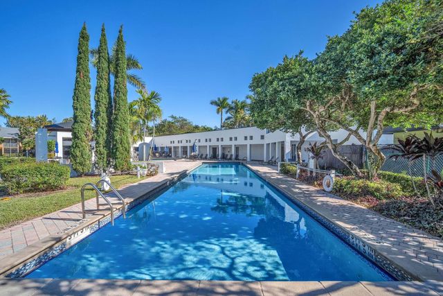 4200 Community Drive, West Palm Beach, FL 33409