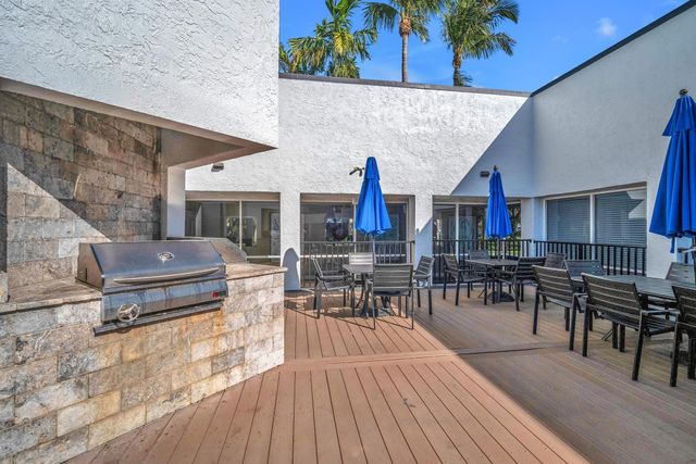 4200 Community Drive, West Palm Beach, FL 33409