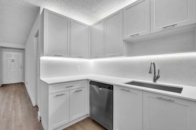 4200 Community Drive, West Palm Beach, FL 33409