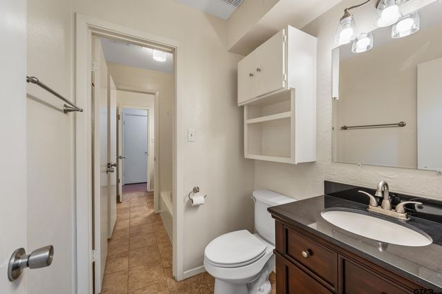 307 Lone Star Ln, Hideaway, TX 75771