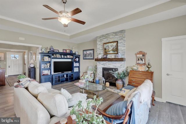 3593 CASCADES DRIVE S, Fayetteville, PA 17222