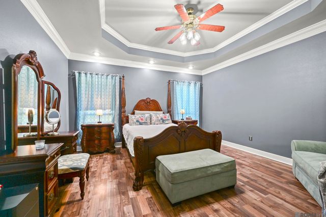 16307 Megan Ln, Prairieville, LA 70769